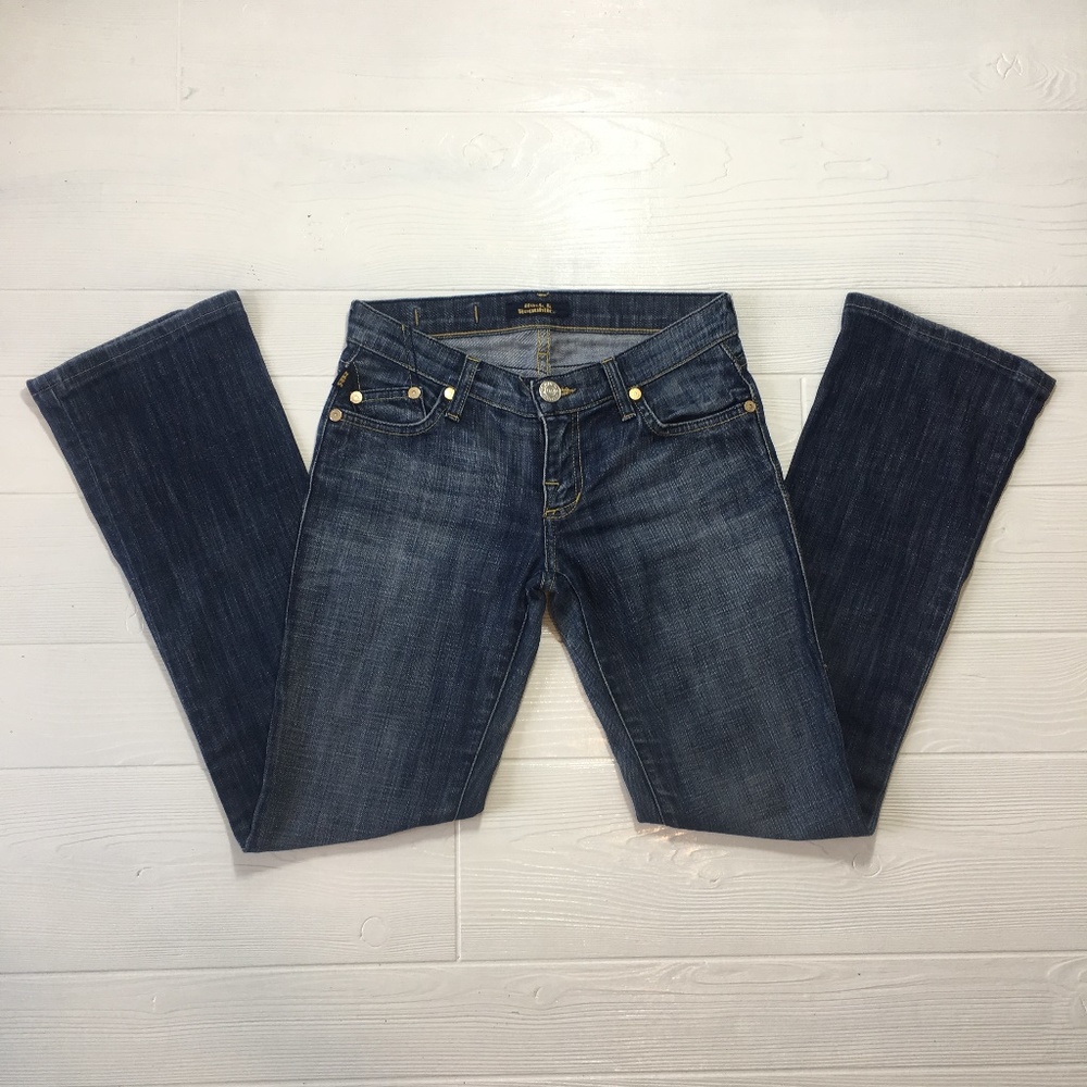 ❤️Rock&Republic Jean Flare Embroidered Stretch 25